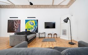 Central Family Apartment